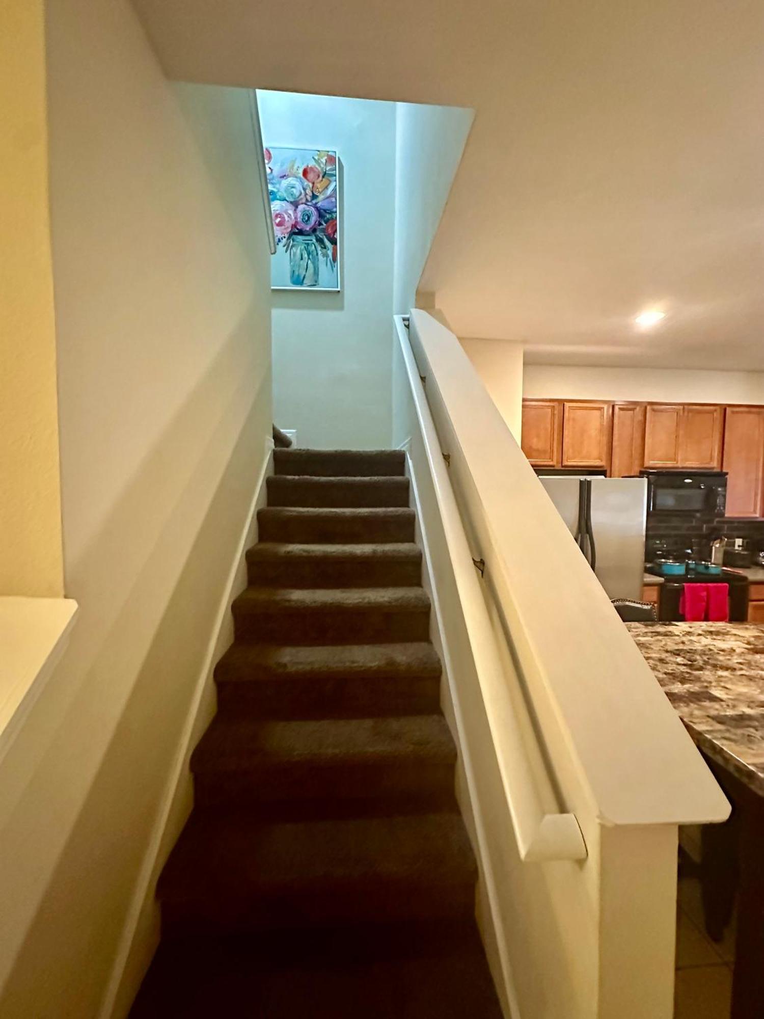 Grand Luxury 3br Townhouse Near Parks *